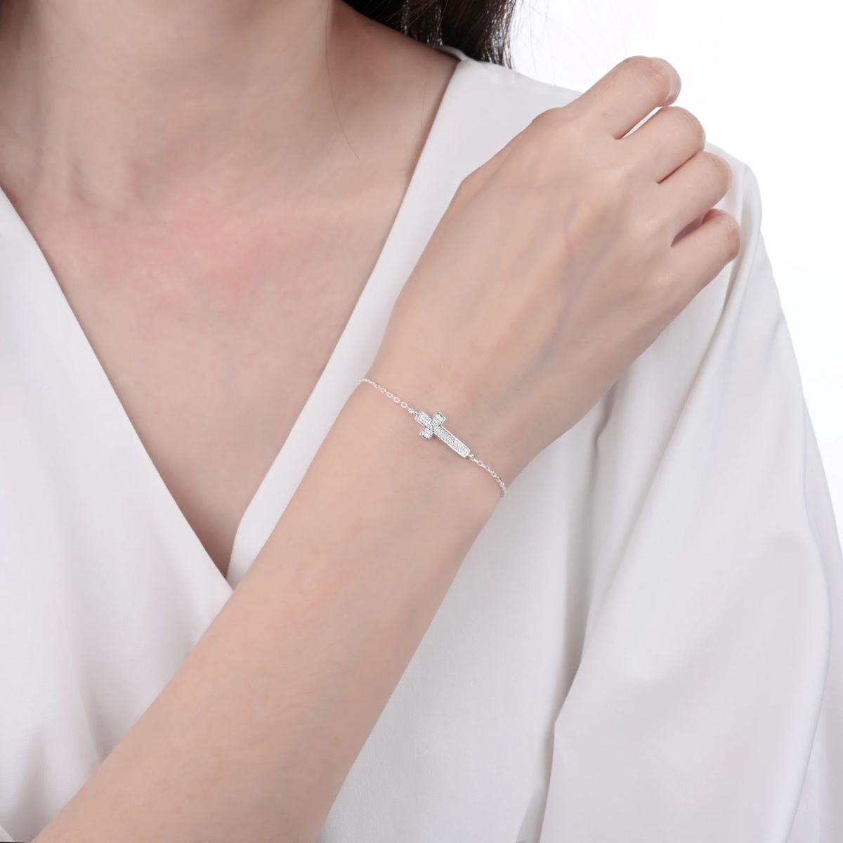 Pulsera Cadena con Dije Cruz Brillos - Plata