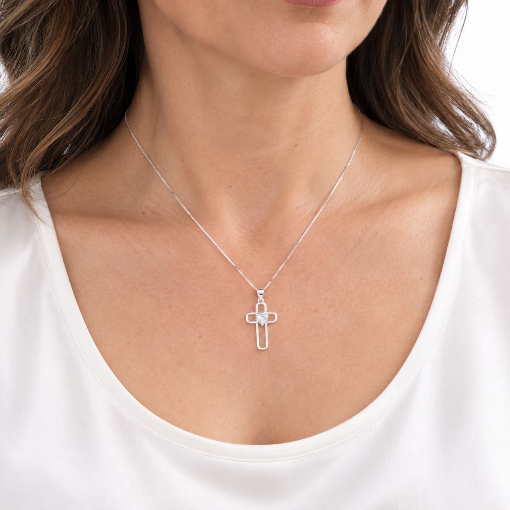 Dije Cruz Corazón Brillo y Cadena - Plata