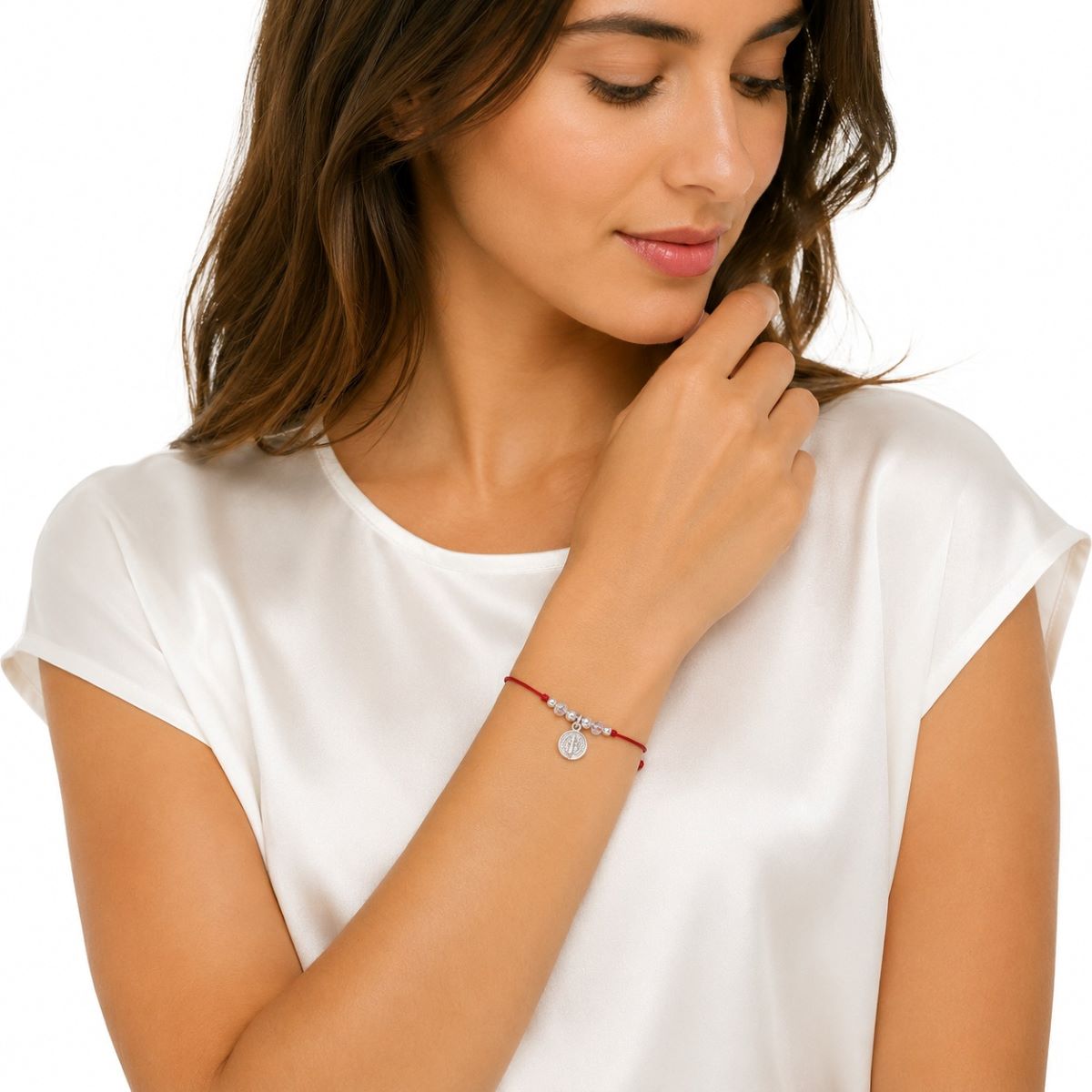 Pulsera Medalla de San Benito - Hilo Rojo y Plata